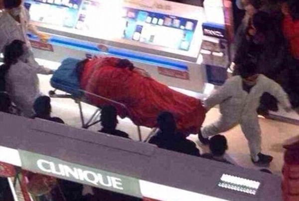 Man Commits Suicide After Girlfriend Insist on Christmas Shopping!!!???